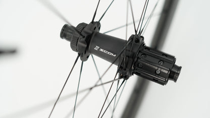 Coppia di Ruote SCOM EVO 50 Tubeless Ready (Center Lock)
