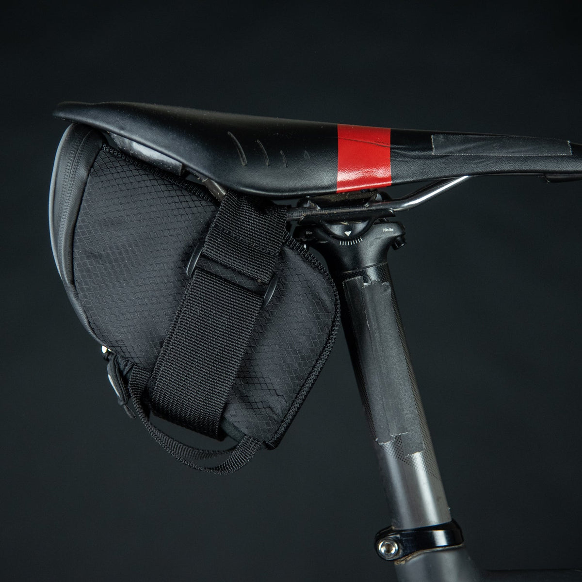 Borsa sottosella LEZYNE Micro Caddy nera