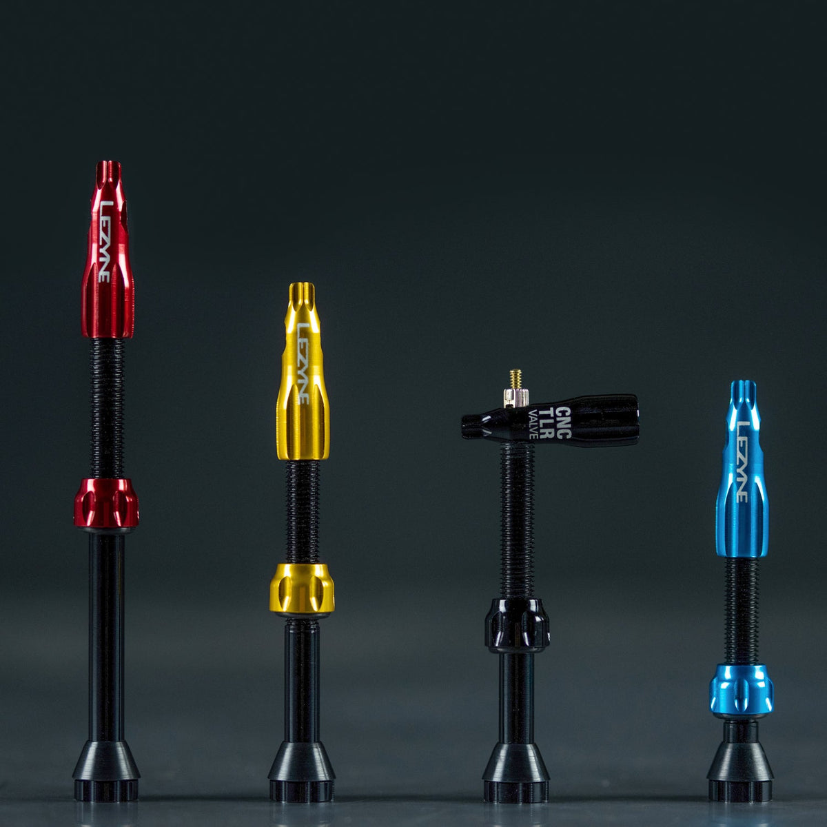 Set di 2 valvole tubeless LEZYNE CNC 44 mm argento