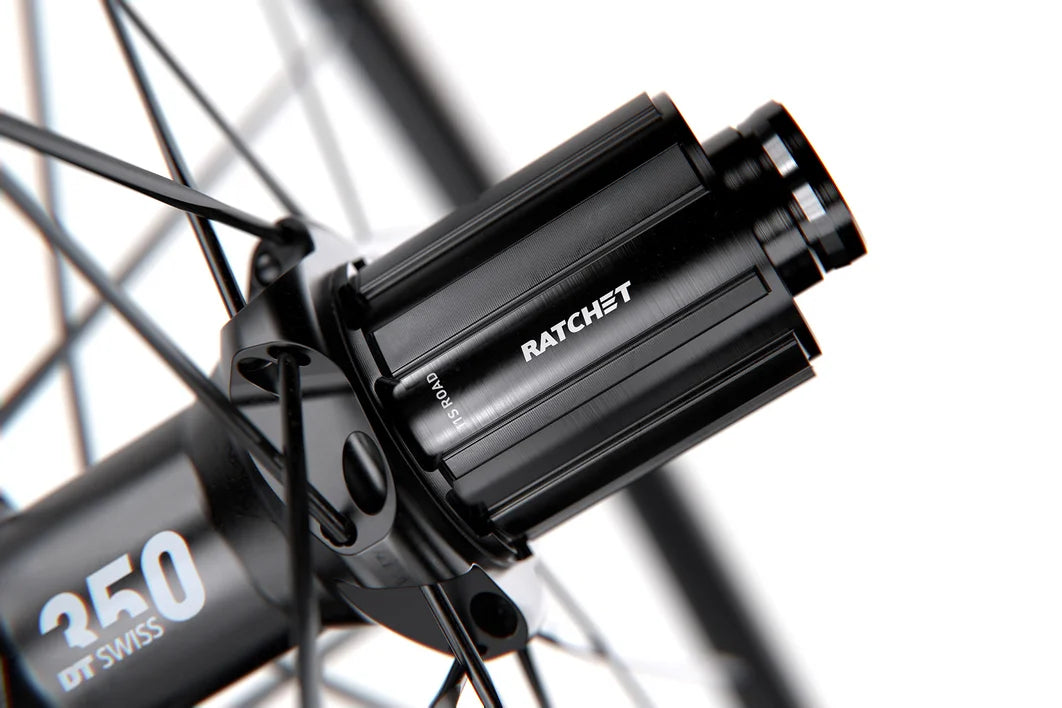 Ruota posteriore DT SWISS PR 1600 SPLINE 23 DIC Tubeless Ready (Center Lock)