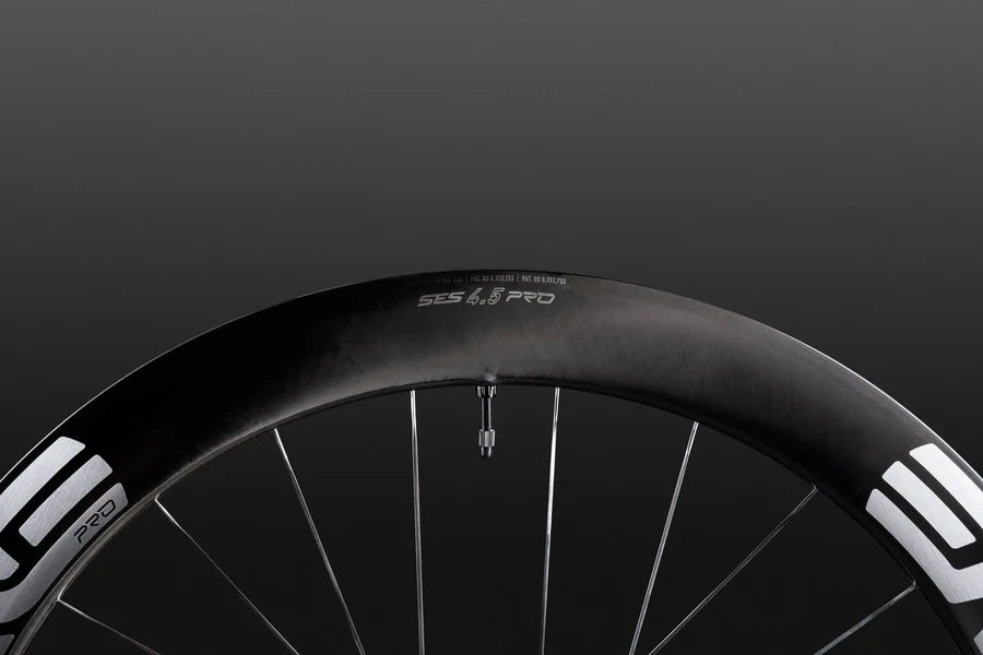 ENVE SES 4.5 PRO ruota anteriore Nero