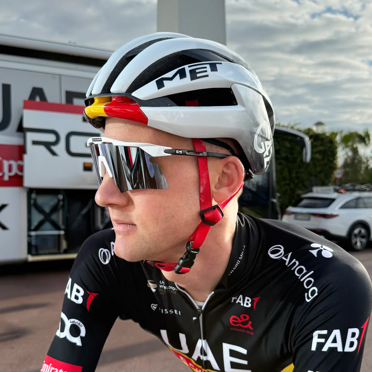 SCICON AEROSHADE 2.0 TITANIO Metallo Bianco Multimirror Argento + Occhiali Rosa