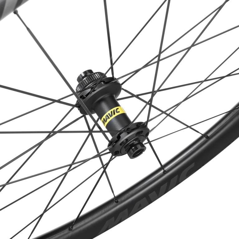 Coppia di ruote MAVIC COSMIC SL 45 DISC 23mm con pneumatici (Centerlock)