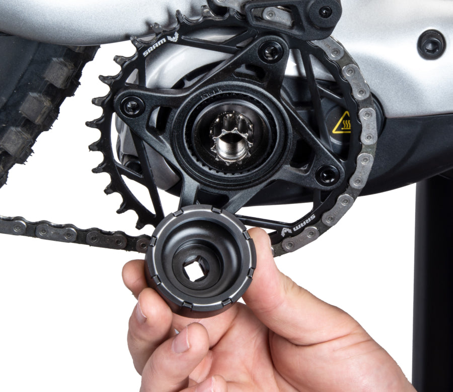 Park Tool LRT-1.2 utilizzata su un motore Bosch Gen 2