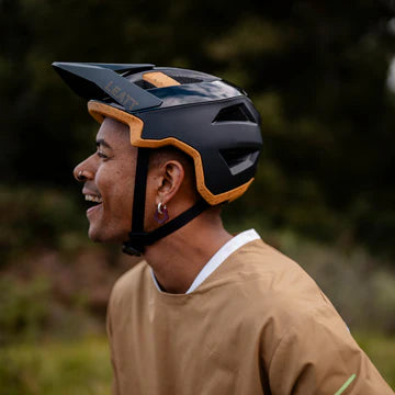 Casco MTB LEATT MTB ALL-MOUNTAIN 3.0 Nero/Arancione