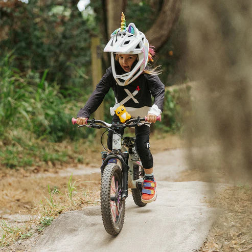 G-FORM PRO-X4 Gomitiere per bambini nero