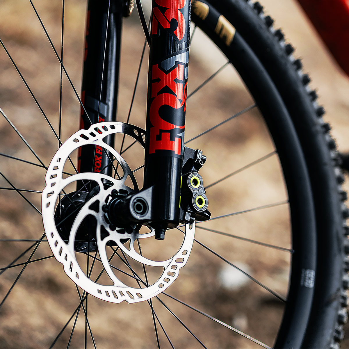 Coppia di freni a disco Magura MT5 Pro Storm HC 203/180 mm