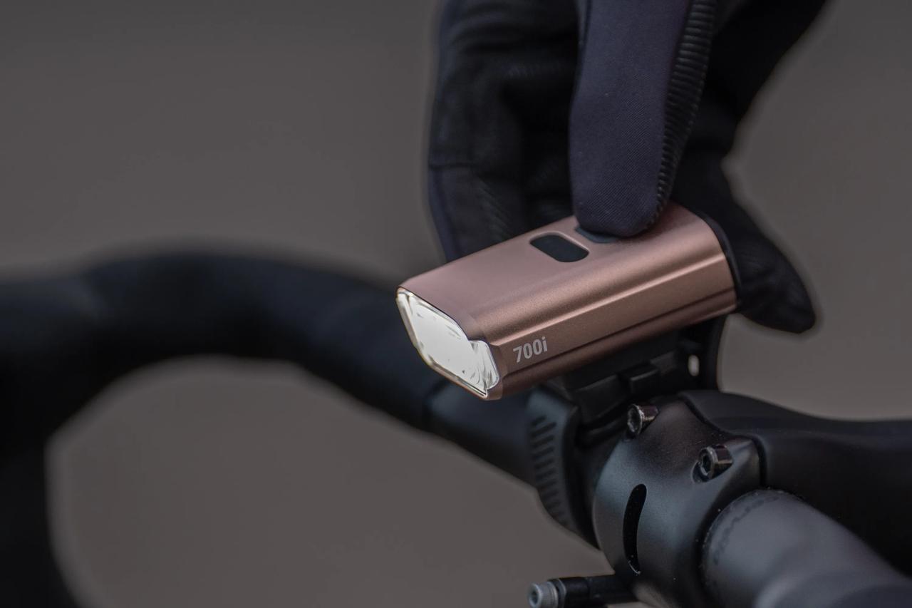 Illuminazione Anteriore BBB NANOSTRIKE 700 i Rosa