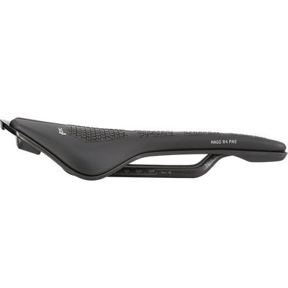 Sella PROLOGO NAGO R4 PAS CPC 137mm Rotaie Nack Nera