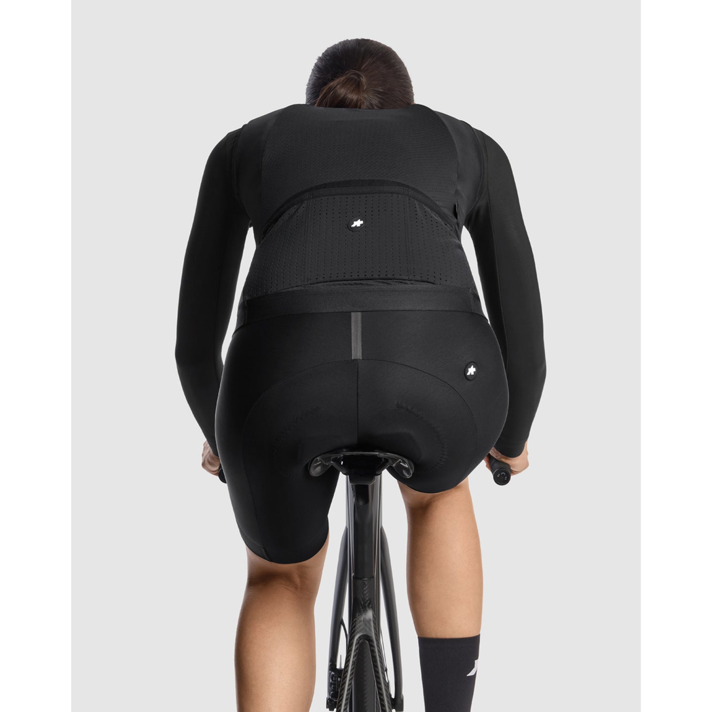 ASSOS DYORA R S11 Giacca senza maniche serie nera da donna