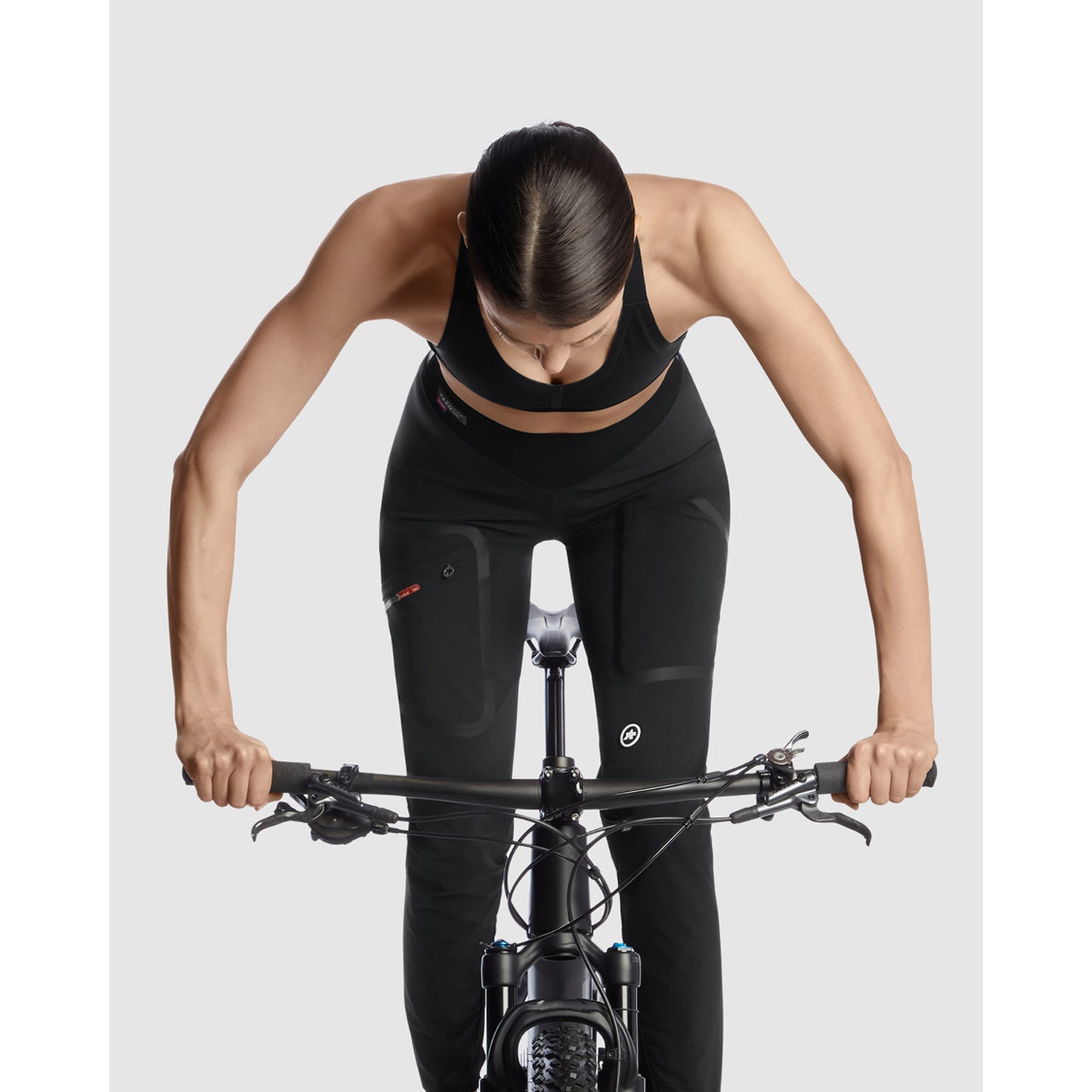ASSOS TACTICA - Salopette serie nera da donna