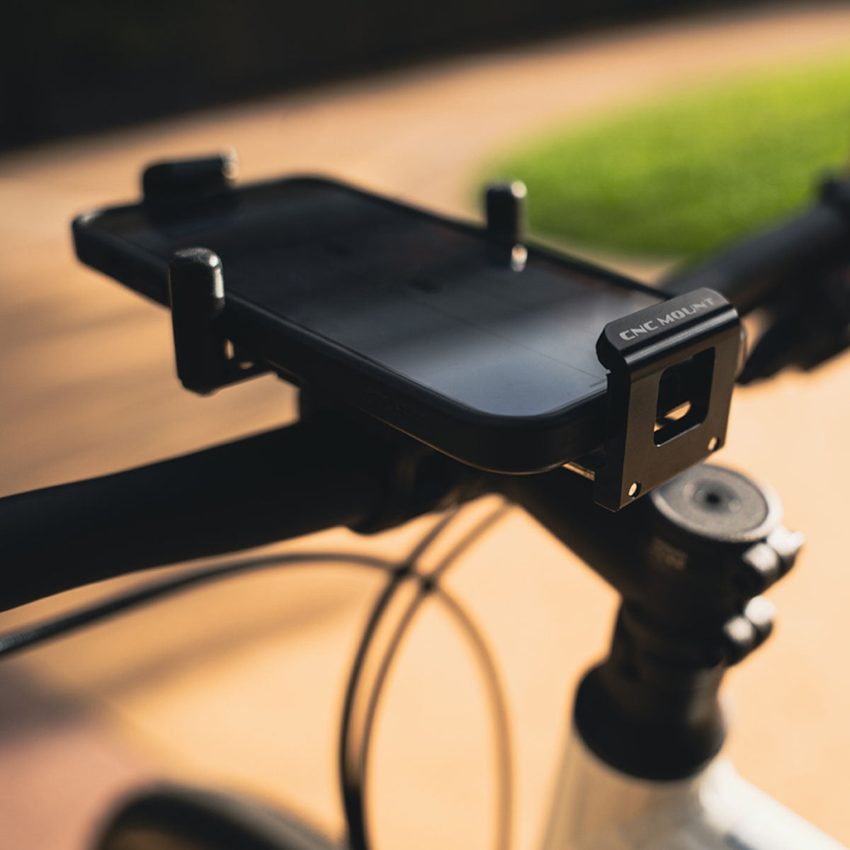 Supporto per smartphone LEZYNE CNC PHONE MOUNT in alluminio
