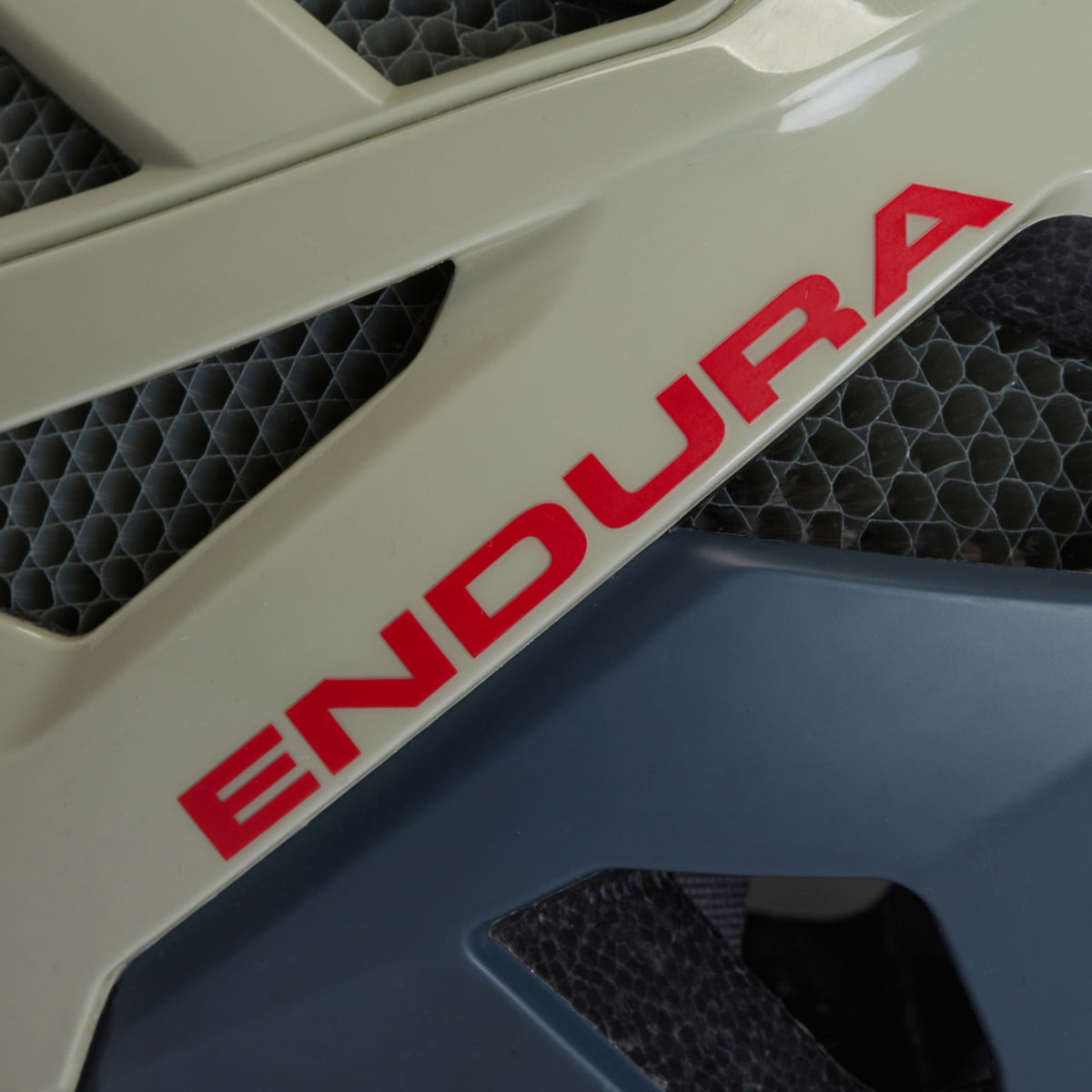 Casco MTB ENDURA MT500 MIPS Grigio