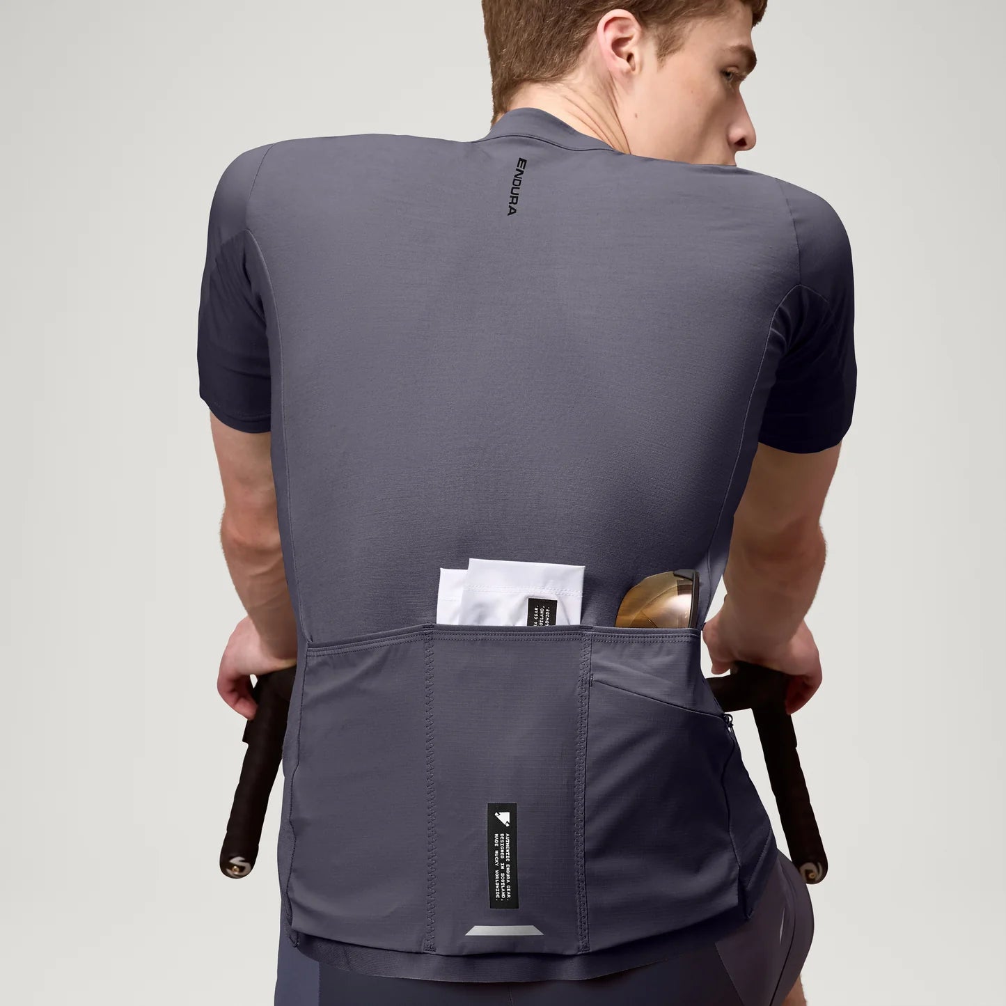 ENDURA ALLTRACK RIDE Maglia a manica corta in carbonio Grigio