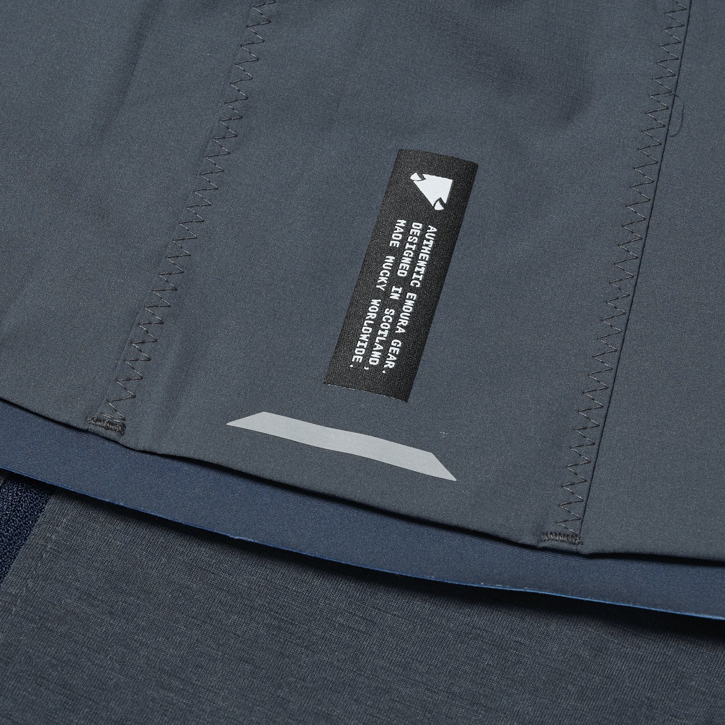 Maglia ENDURA ALLTRACK RIDE Manica Lunga Carbon Grigio