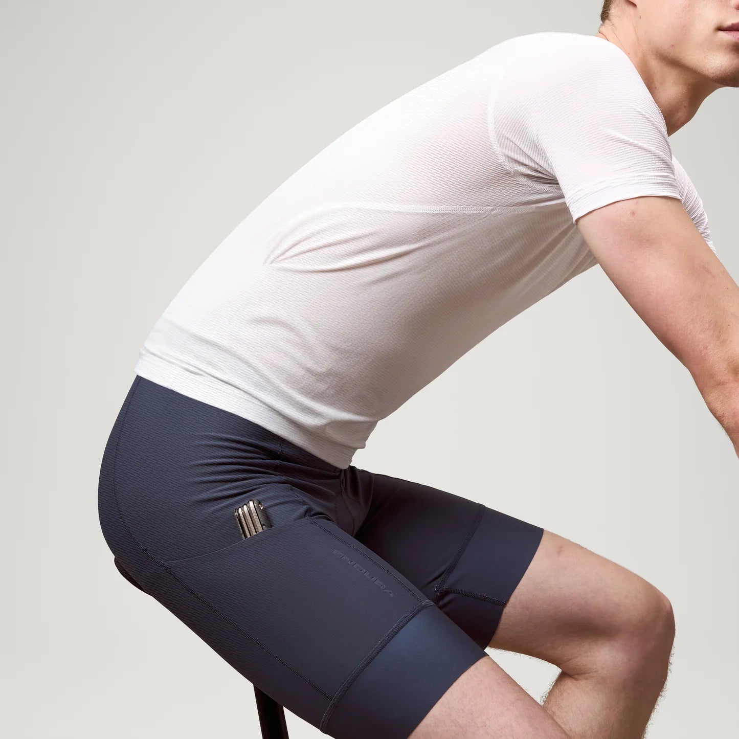 Pantaloncini ENDURA LOOP WAIST Carbon Grigio