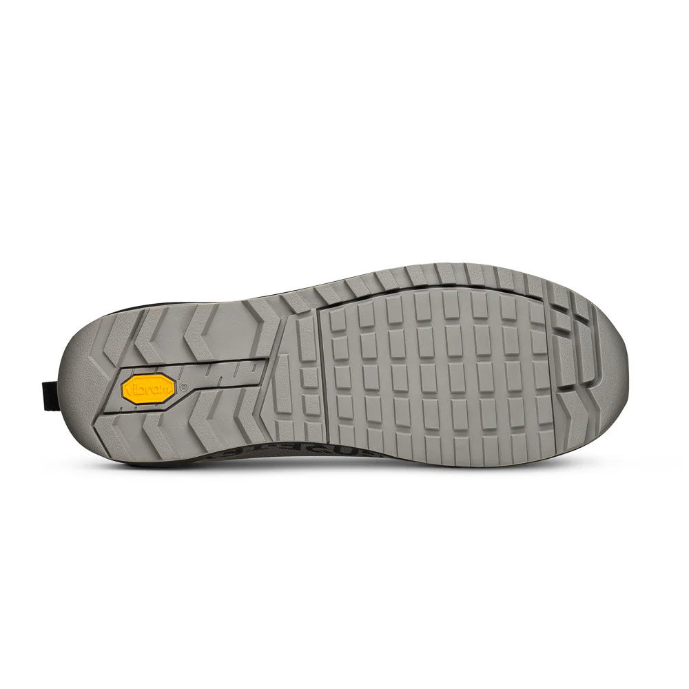 Scarpe da MTB FIZIK TERRA ERGOLACE GTX FLAT Grigio/Nero