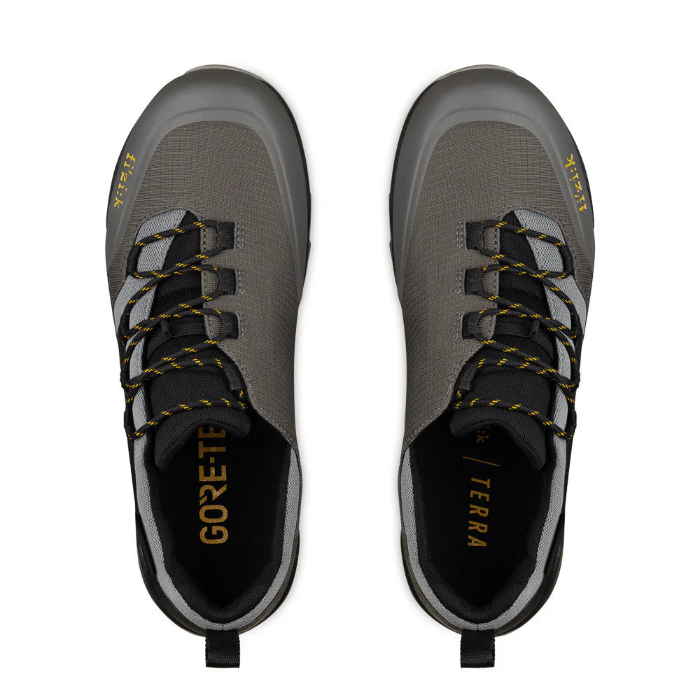 Scarpe da MTB FIZIK TERRA ERGOLACE GTX FLAT Grigio/Nero