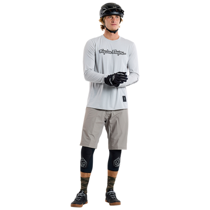 Maglia TROY LEE DESIGNS SKYLINE RIDE TEE SIGNATURE Maniche Lunghe Grigio