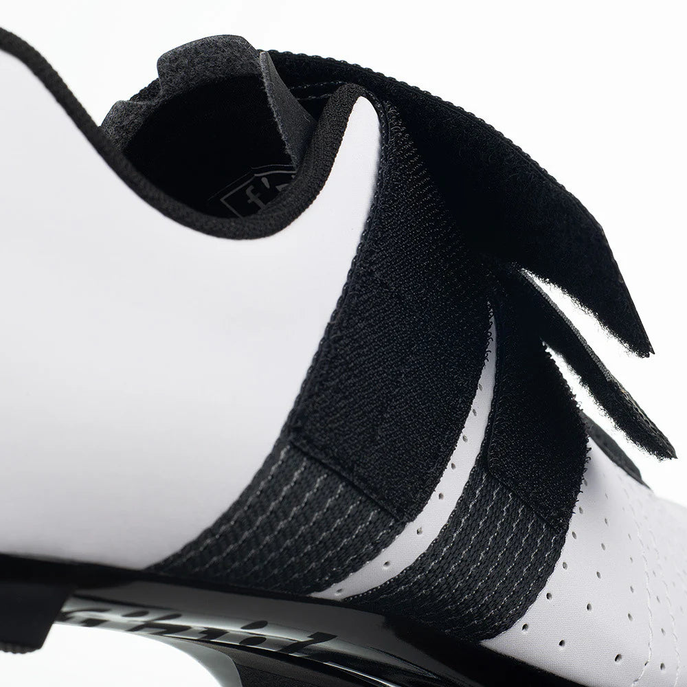 Scarpe da strada FIZIK R5 TEMPO POWERSTRAP bianche