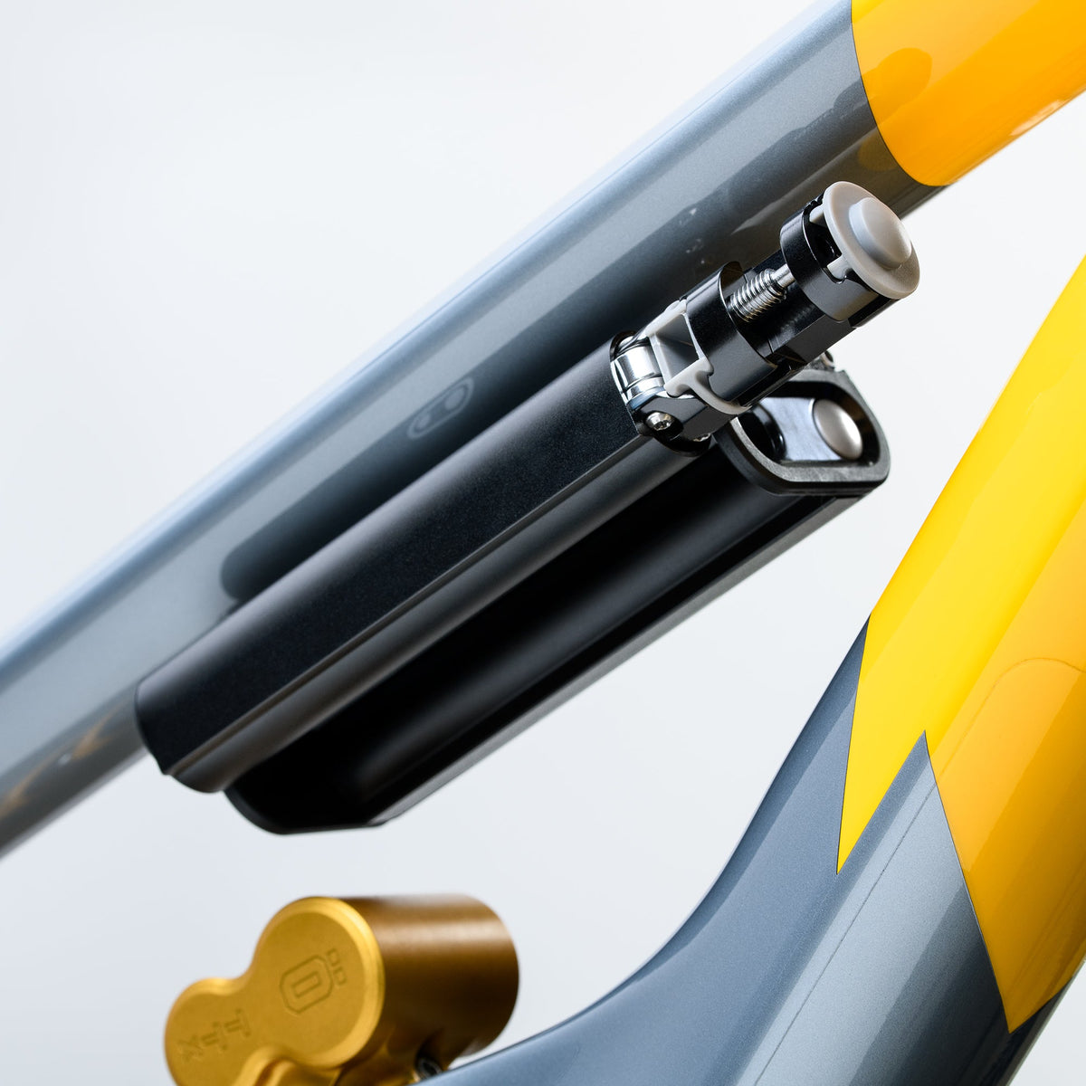 CRANKBROTHERS S.O.S TT17 montato sotto il tubo obliquo
