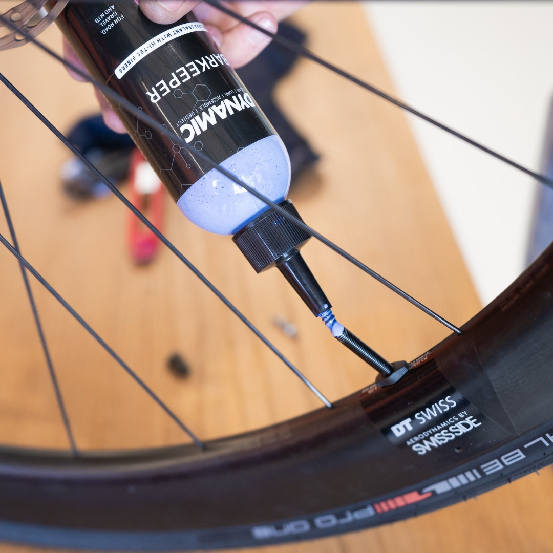 Montaggio tubeless con la sigillante DYNAMIC BARKEEPER