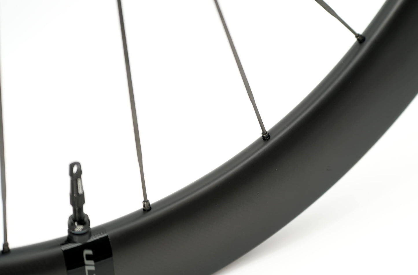 Coppia di ruote SCOM ULTRA 62 Tubeless Ready (bloccaggio centrale)