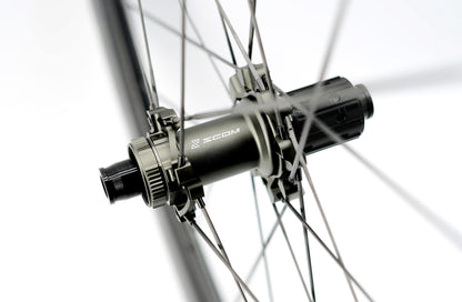 Coppia di Ruote SCOM ULTRA 62 Tubeless Ready (Center Lock)