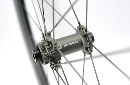 Coppia di Ruote SCOM ULTRA 62 Tubeless Ready (Center Lock)