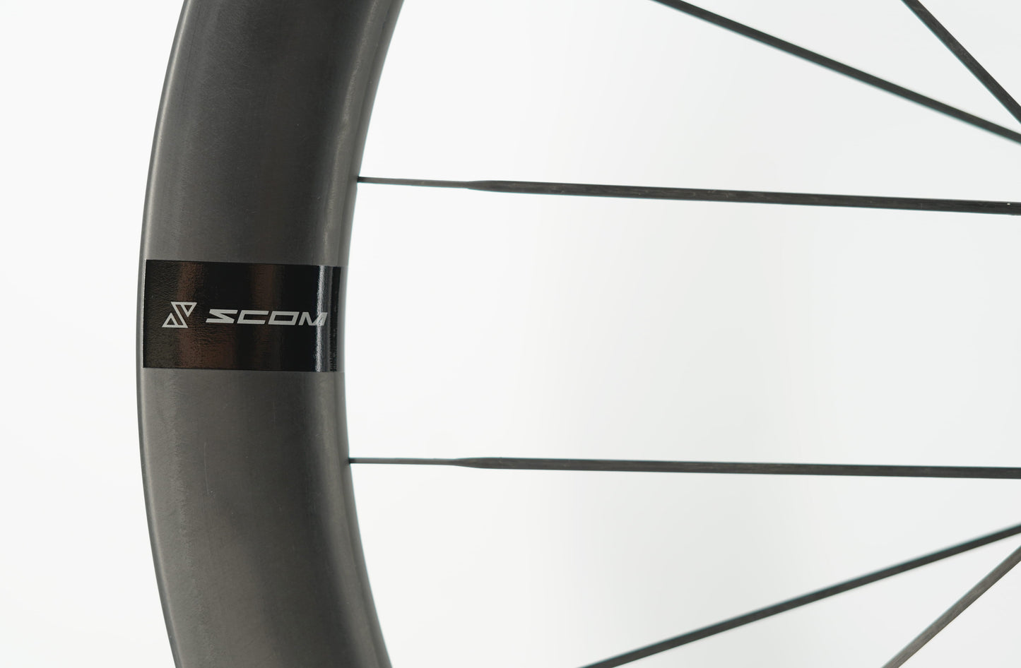 Coppia di ruote SCOM ULTRA 62+ Tubeless Ready (bloccaggio centrale)