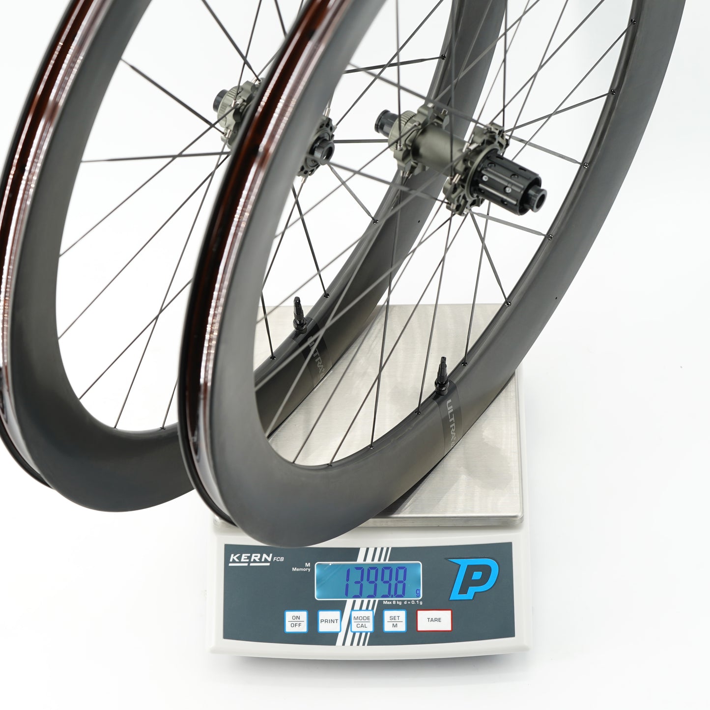Coppia di ruote SCOM ULTRA 62+ Tubeless Ready (bloccaggio centrale)