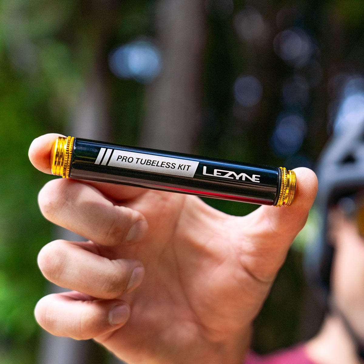 Kit di riparazione tubeless LEZYNE PRO Loaded + cartuccia CO2 da 20 g nero