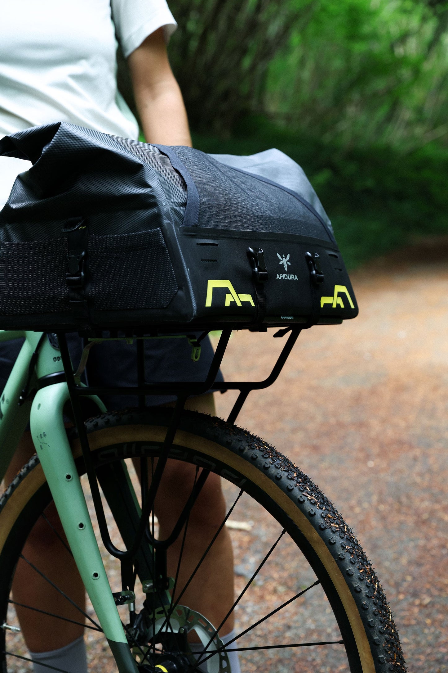 APIDURA EXPEDITION FRONT RACK PACK 20 L Borsa manubrio Nero