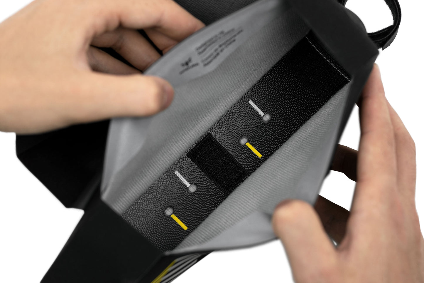 Borsa da telaio APIDURA RACING BOLT-ON TOP TUBE PACK 1 L Nero