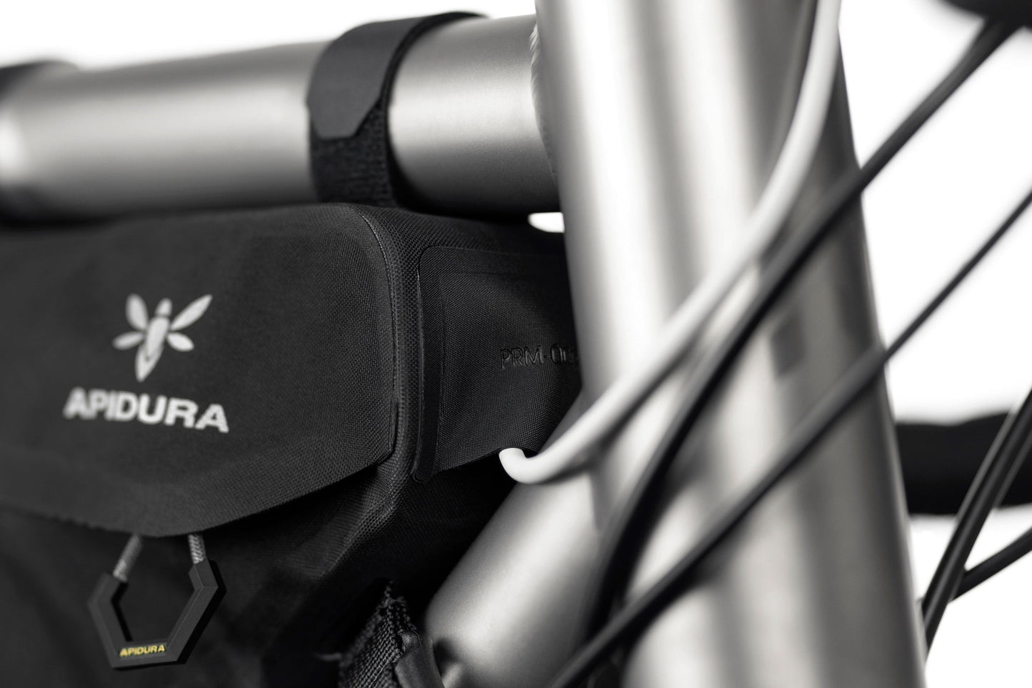 Borsa per telaio APIDURA RACING FRAME PACK 2,4 L Nero