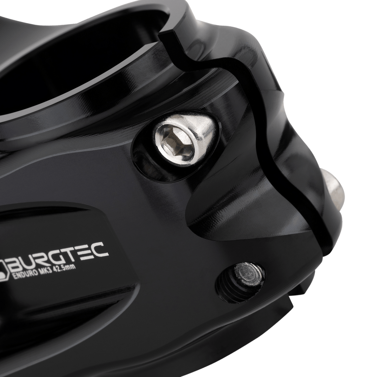 Attacco manubrio BURGTEC ENDURO MK3 nero — dettaglio del morsetto del cannotto