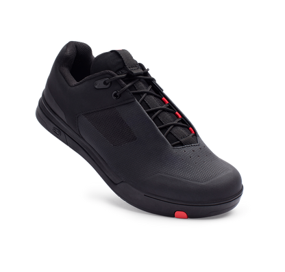 Scarpe da MTB CRANKBROTHERS MALLET LACE CLIP-IN nere/rosse — vista a tre quarti