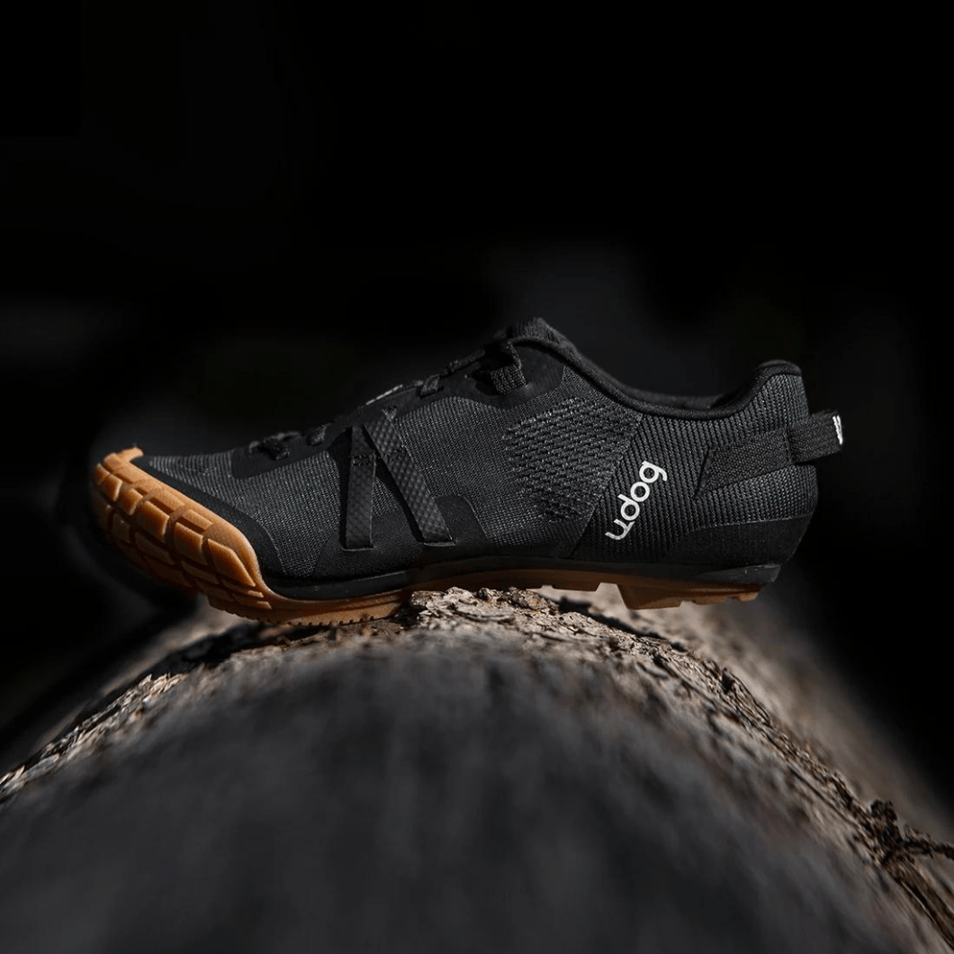 UDOG DISTANZA CARBONE Scarpe da ghiaia Nero