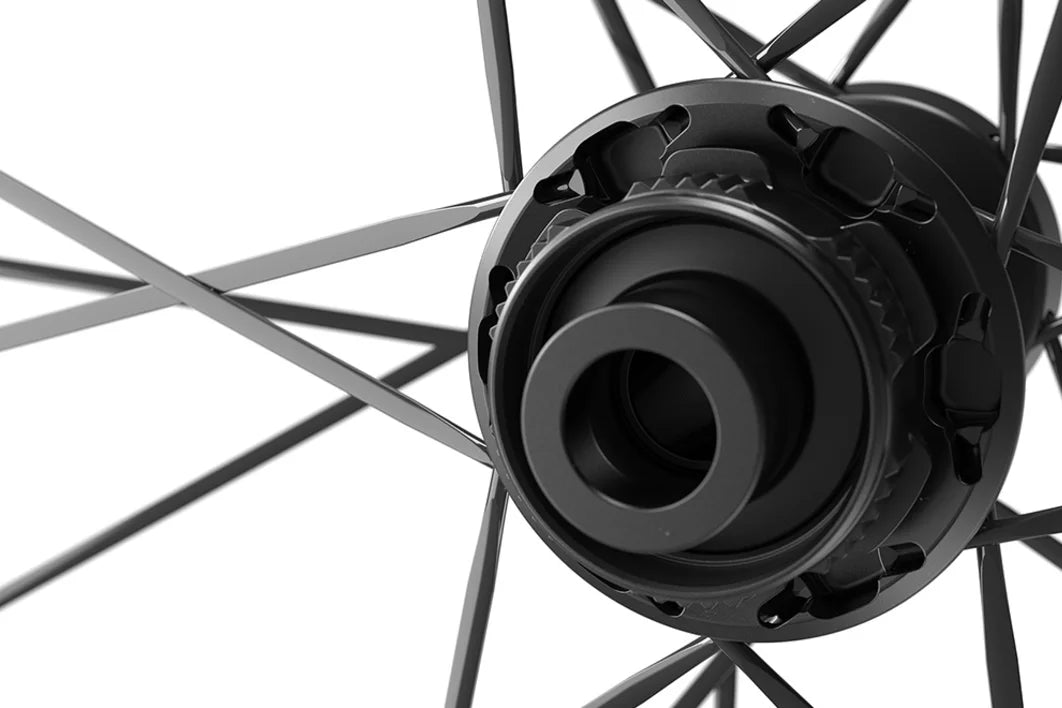 Ruota posteriore DT SWISS ERC 1100 DICUT 45 DISC Tubeless Ready (Center Lock)