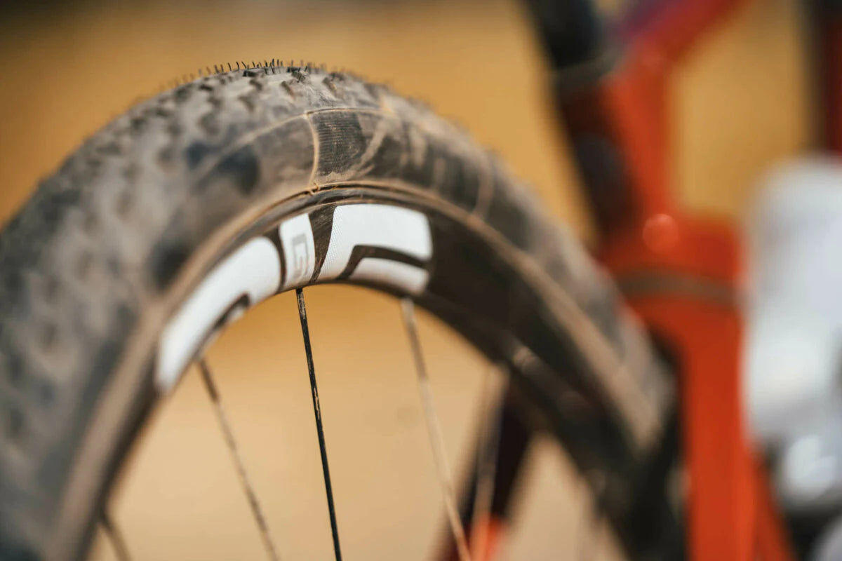 ENVE G23 ruota posteriore Tubeless Ready (Center Lock)