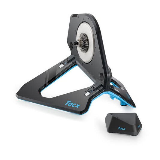 TACX NEO 2T SMART T2875 — Vista completa con supporto per la ruota anteriore