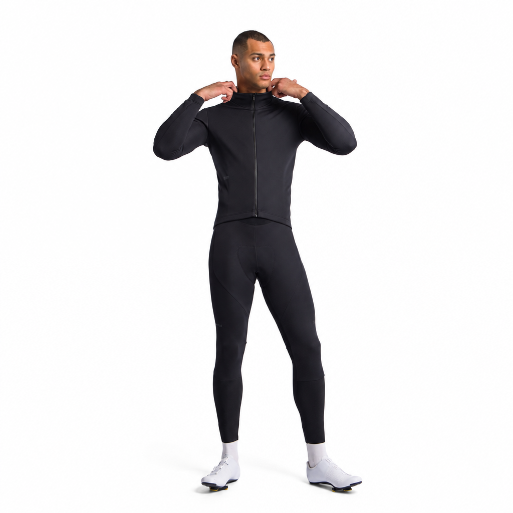 Giacca SPORTFUL CLASSIC 2 nera, vista a figura intera su sfondo bianco