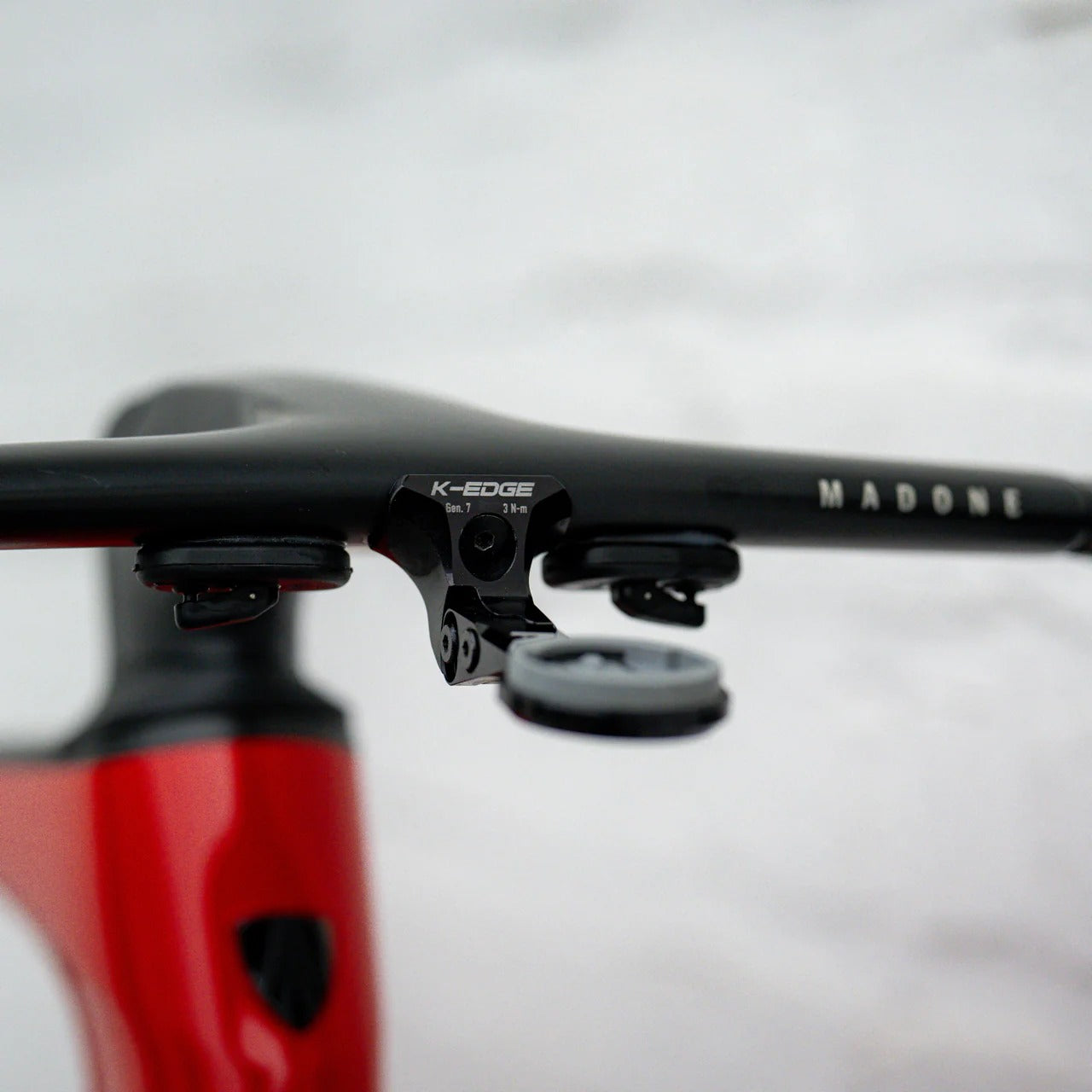 Supporto per GPS Wahoo K-EDGE Montaggio regolare Madone Gen 7 / Emonda