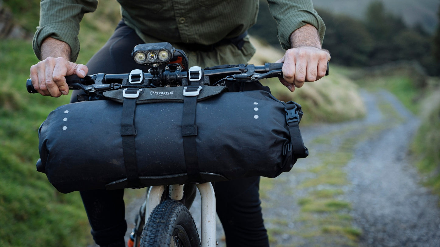 BROOKS SCAPE ROLL Borsa da manubrio nera