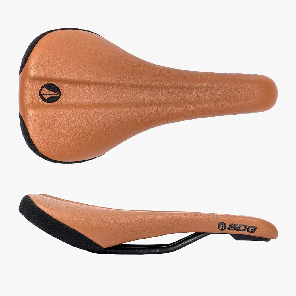 Sella SDG BEL-AIR V3 in pelle con binari Lux-Alloy