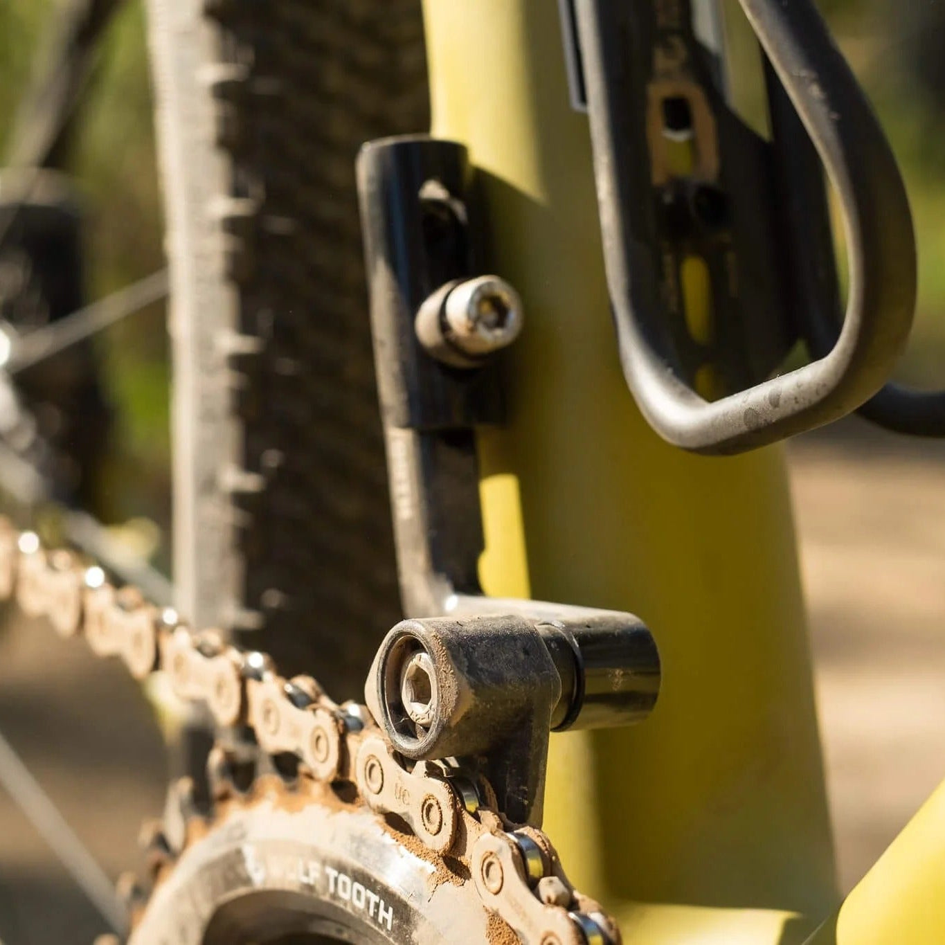 Guida della catena WOLFTOOTH AERO Low Sweep a bretella