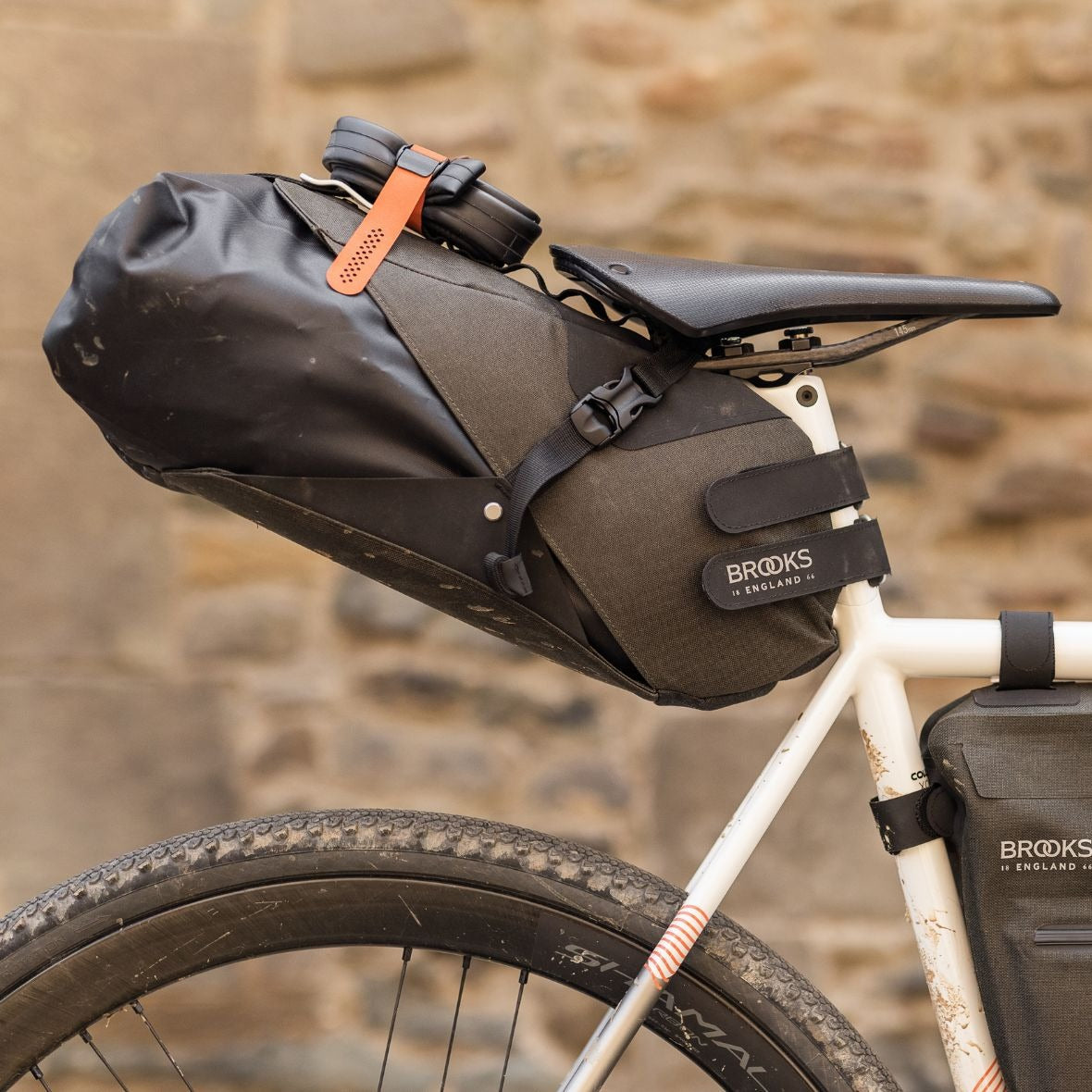 BROOKS SCAPE Borsa da sella verde