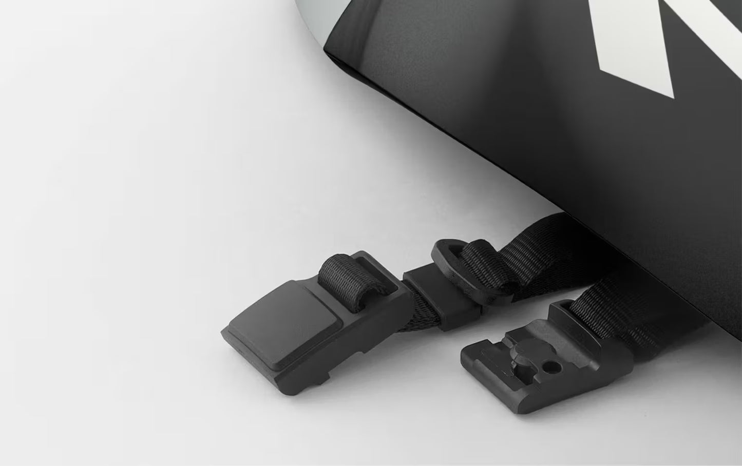 MET CODATRONKA Casco da strada Bianco