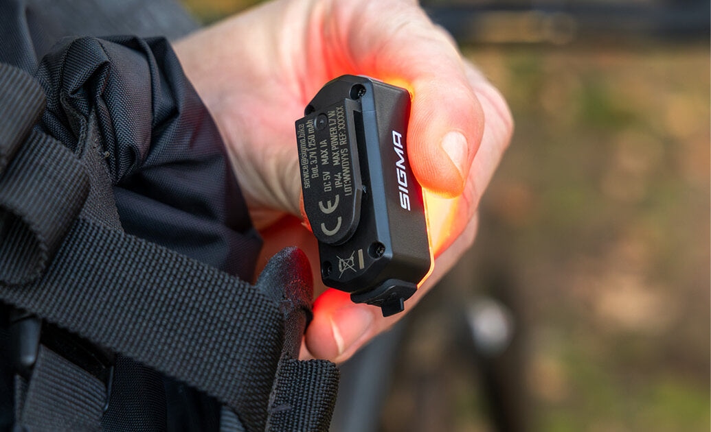 SIGMA NYTE CLIP - Fissaggio su borsa da bikepacking
