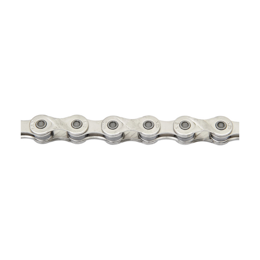 Catena 6/7/8 velocità KMC X8 argento — foto del prodotto su sfondo bianco